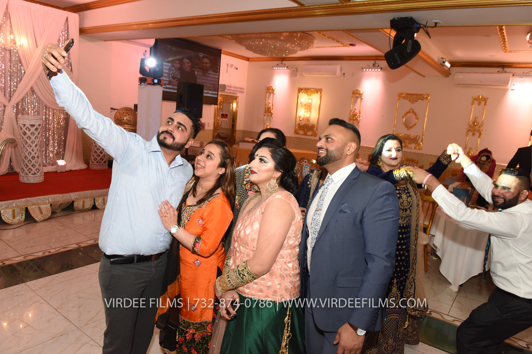 ZORA LOHRI (656)