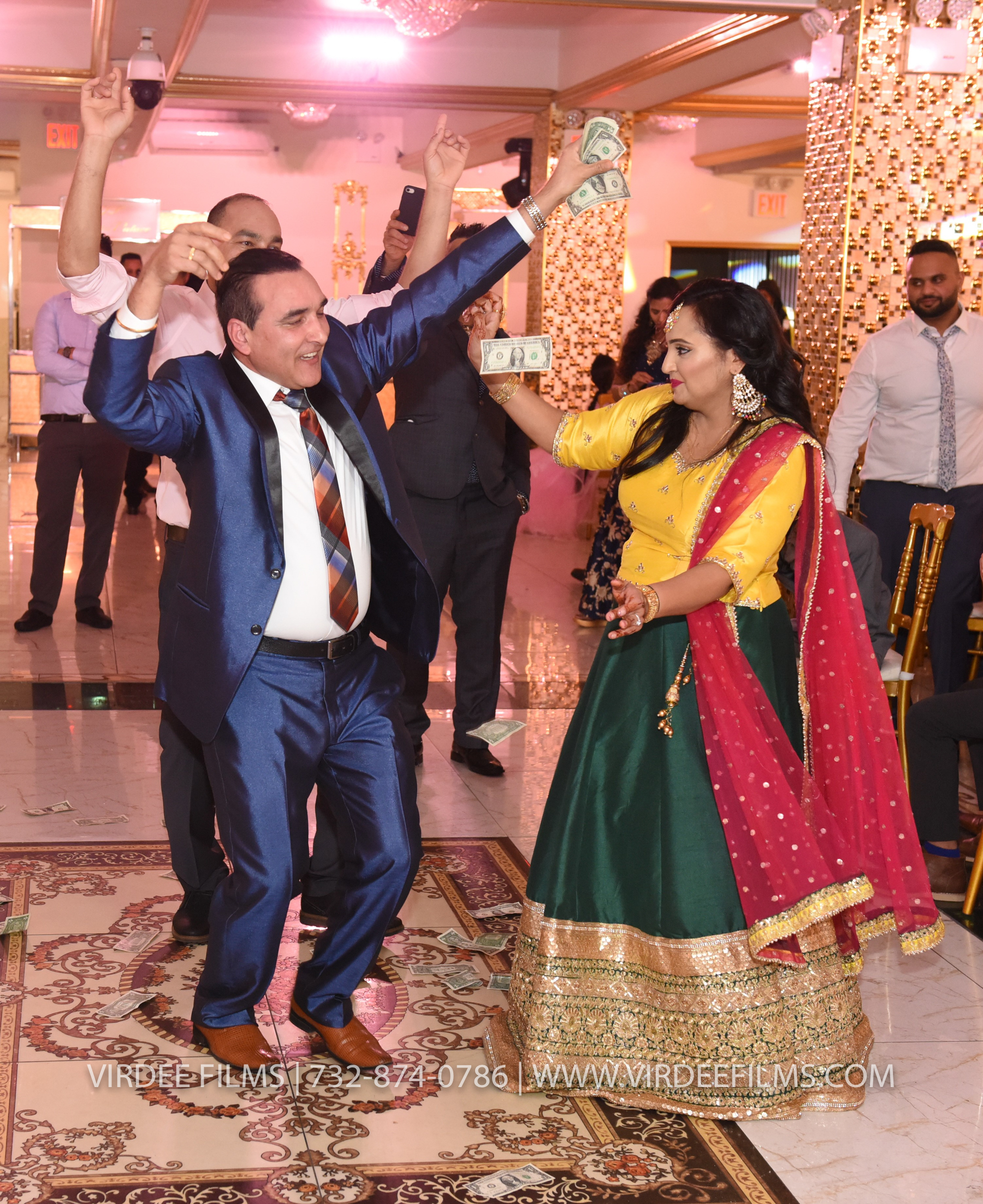 ZORA LOHRI (801)