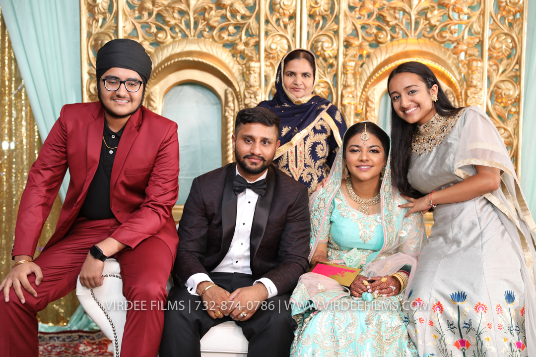 RECEPTION (830)
