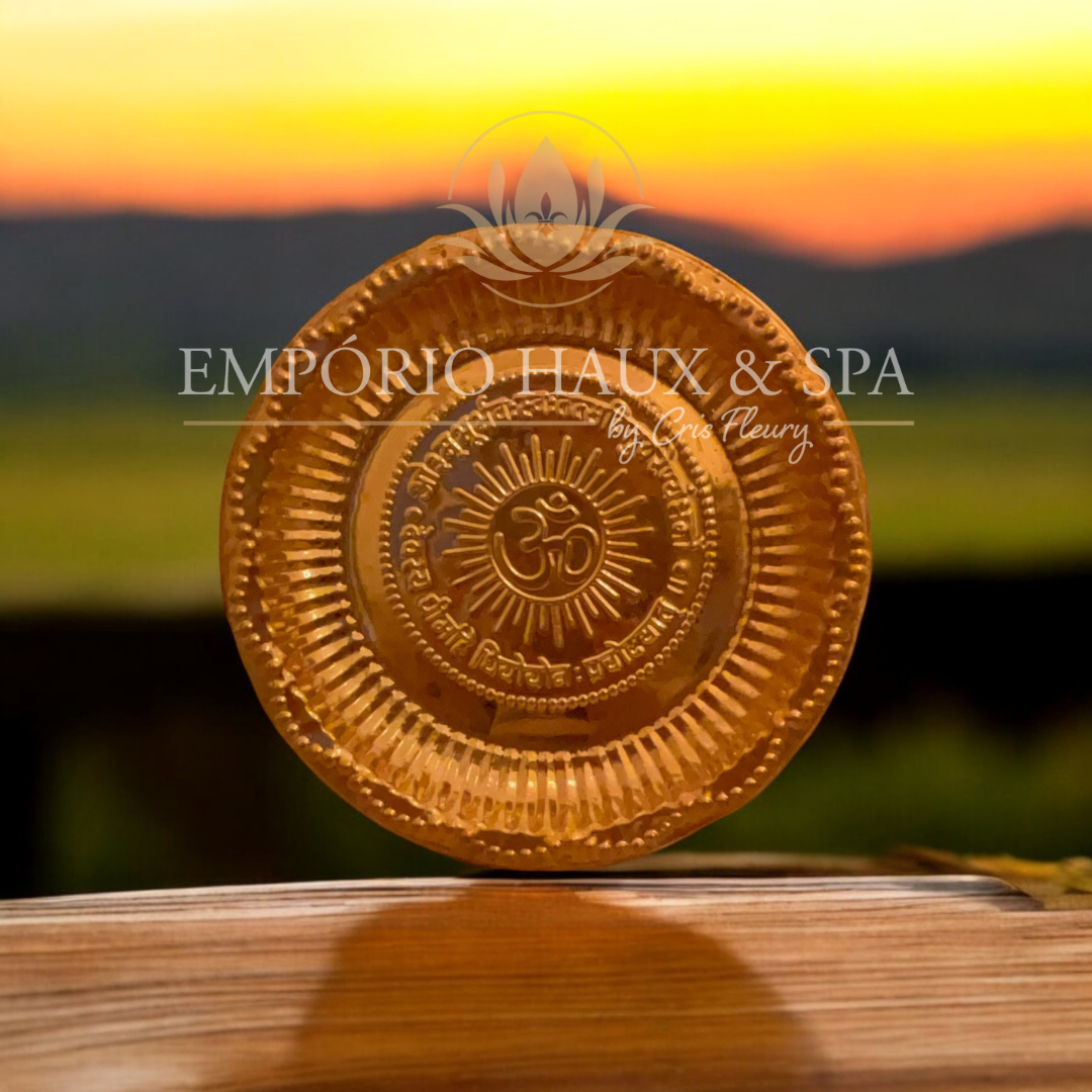 Prato decorativo OM em cobre