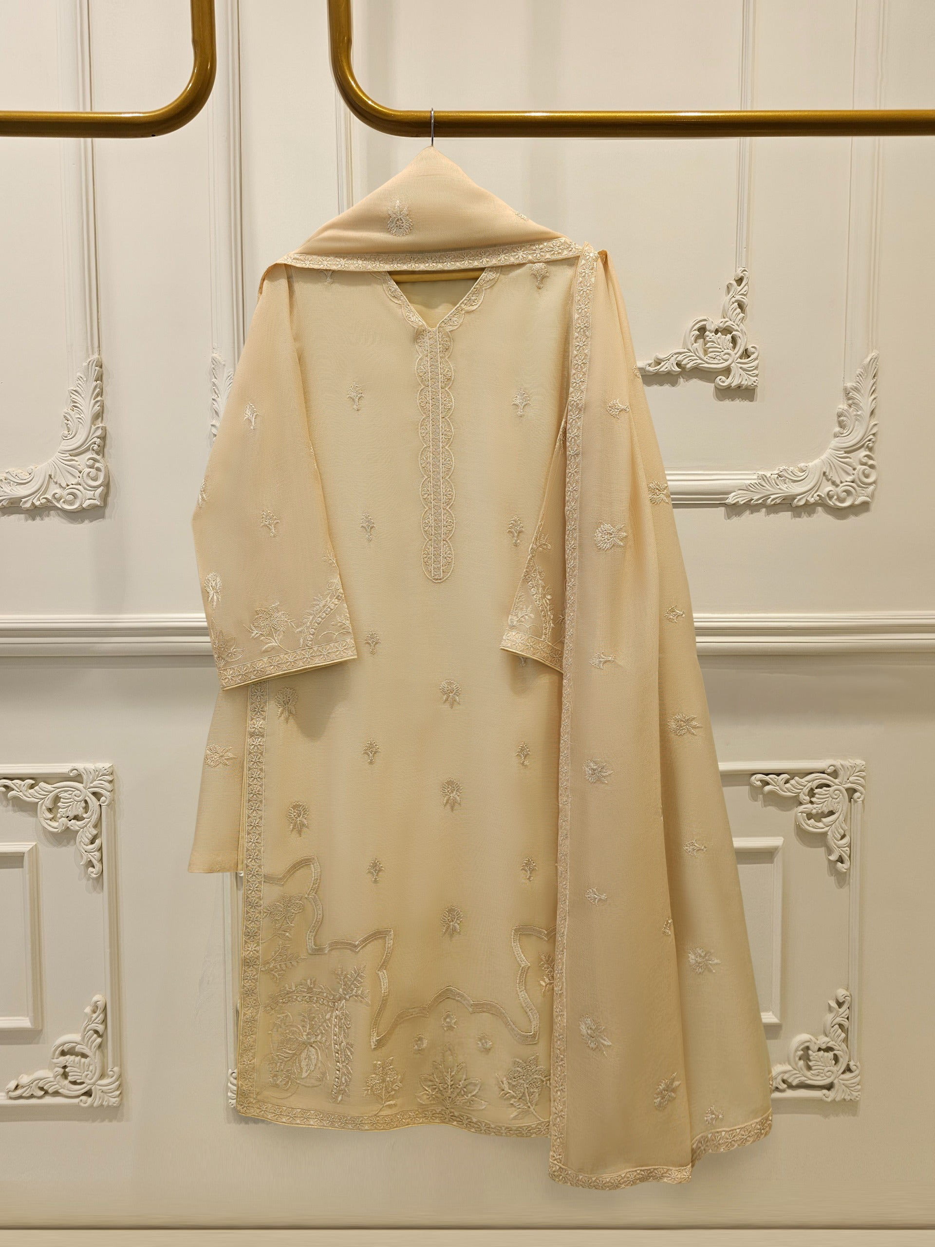Beige 3pcs- Agha Noor (medium)