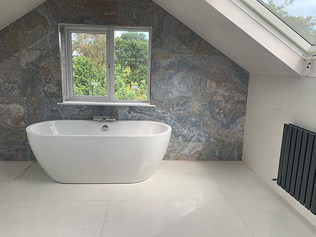 Main bathroom.JPG