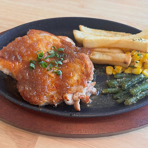 チキンステーキ_edited.jpg