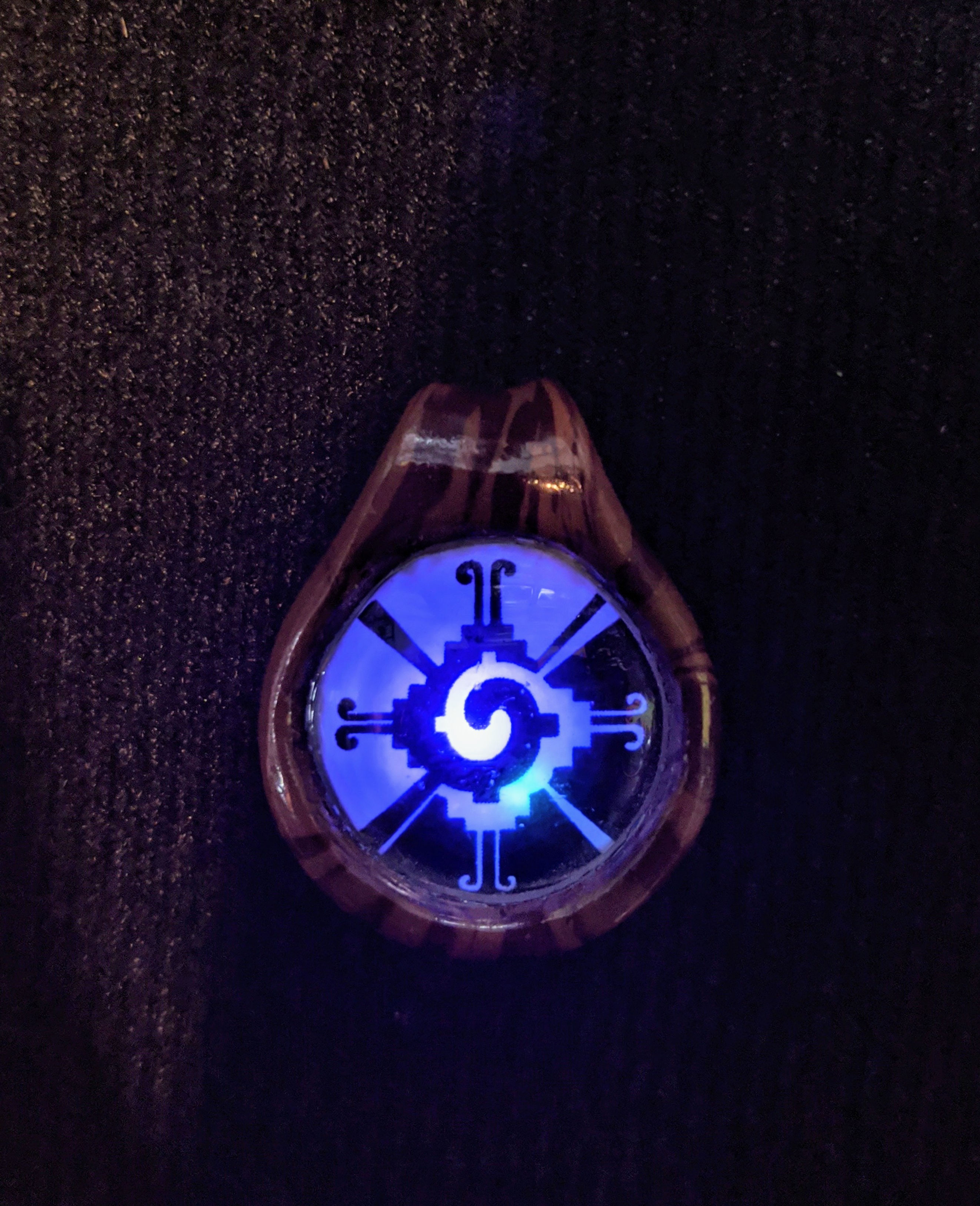 Hunab Ku Light Up Pendant