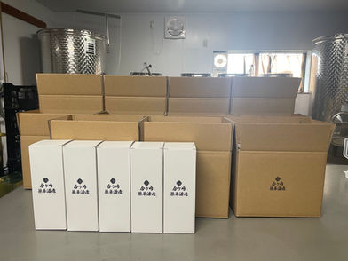 工場での商品出荷準備の様子