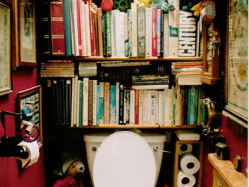 Por qué regalar libros de humor (o dejarlos en el baño) es una gran idea