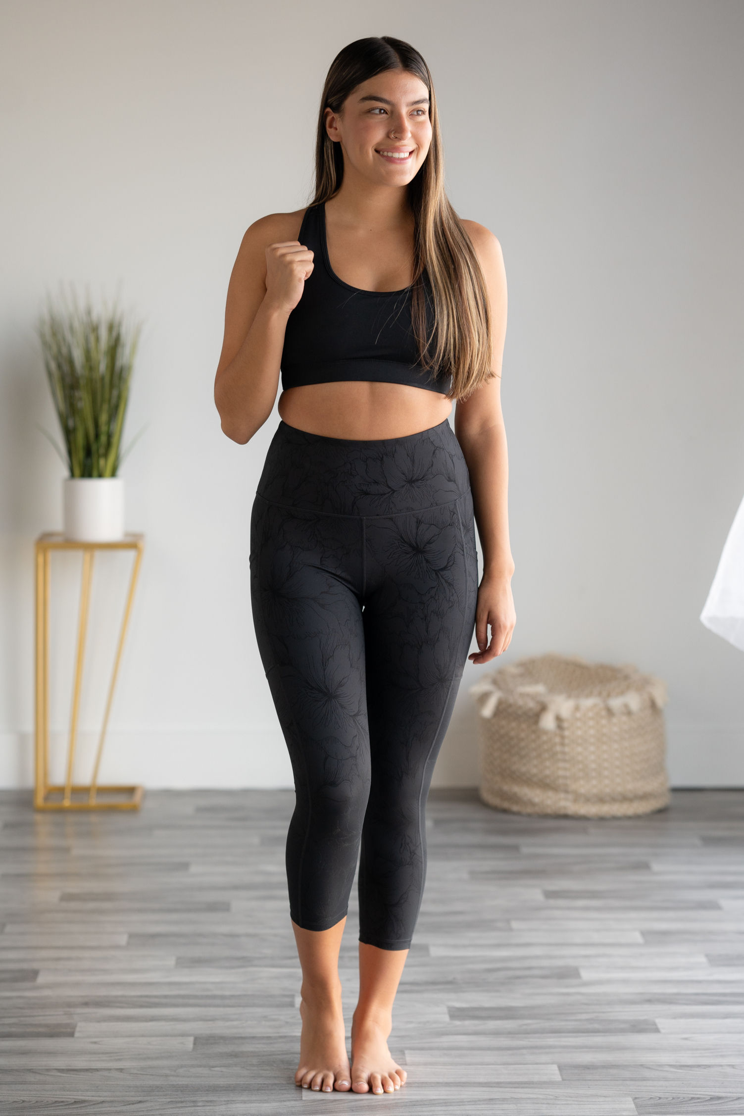 (Crop) Slimming Iridescent Black Hibiscus