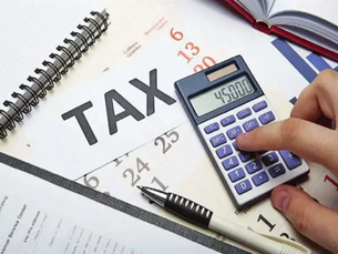 The Complexity of Assessing T1135 Penalties