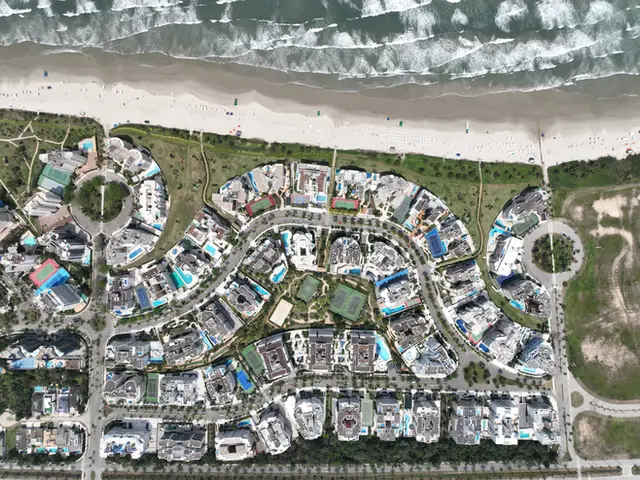 Módulo 2 — Galeões na Riviera de São Lourenço