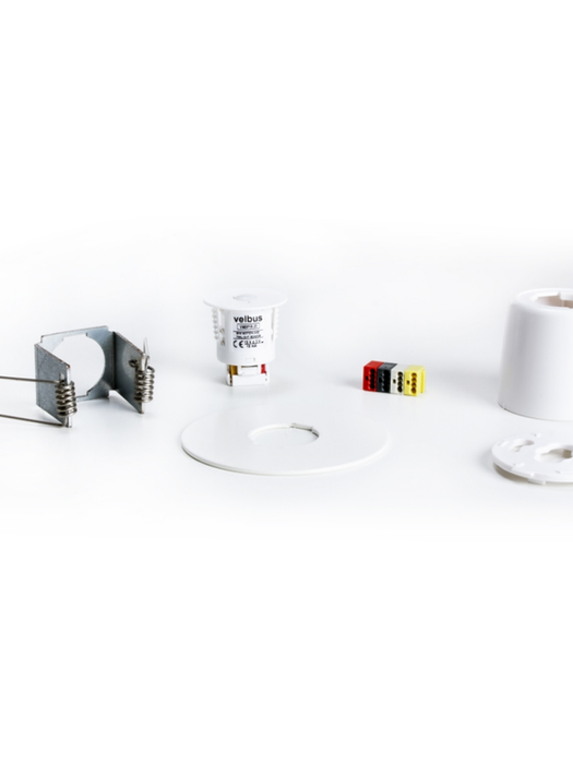 Mini bewegings- en schemersensor voor binnengebruik, geschikt voor inbouw- of opbouwmontage.