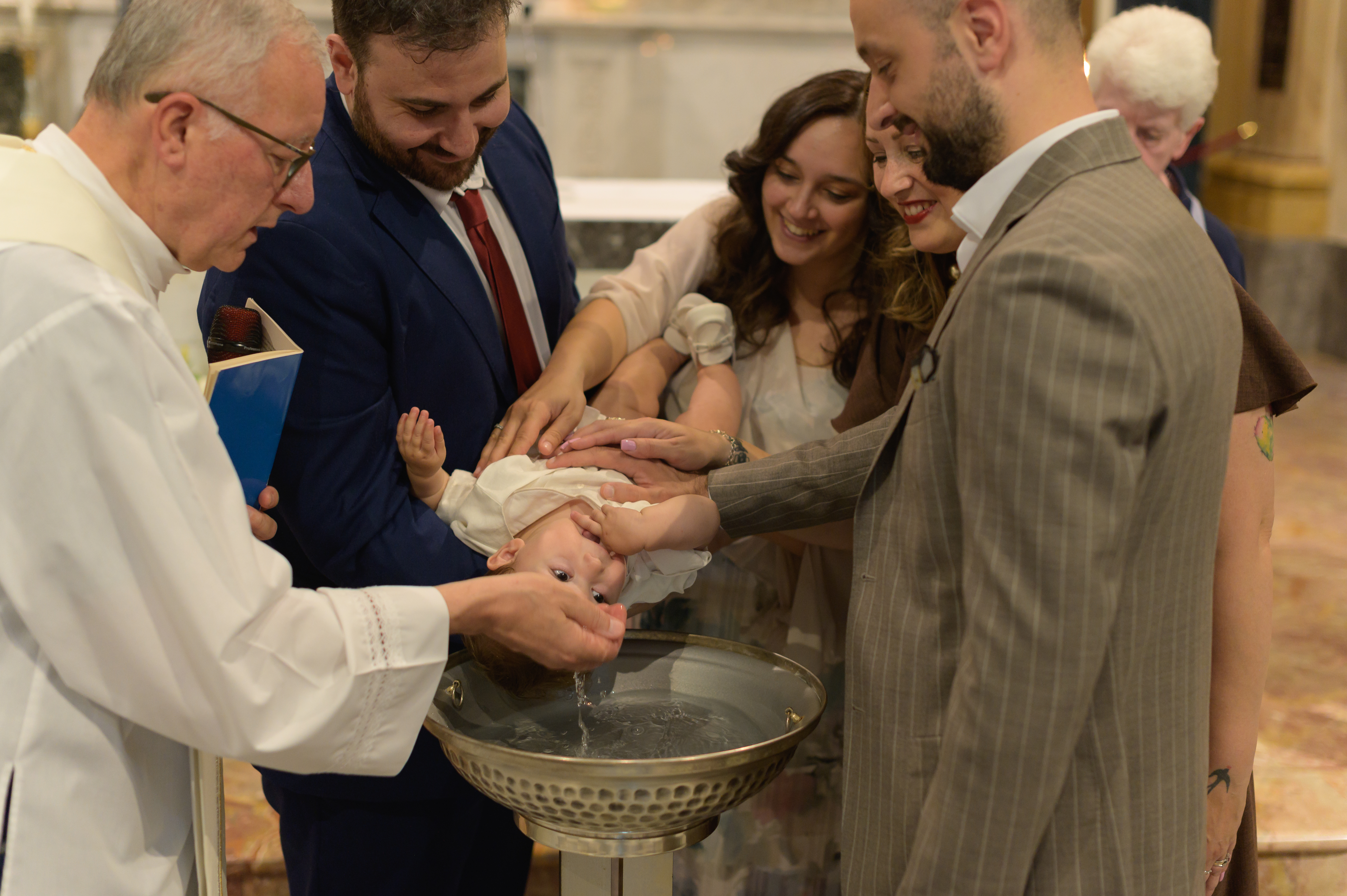 Battesimo a Milano, ritratto di famiglia