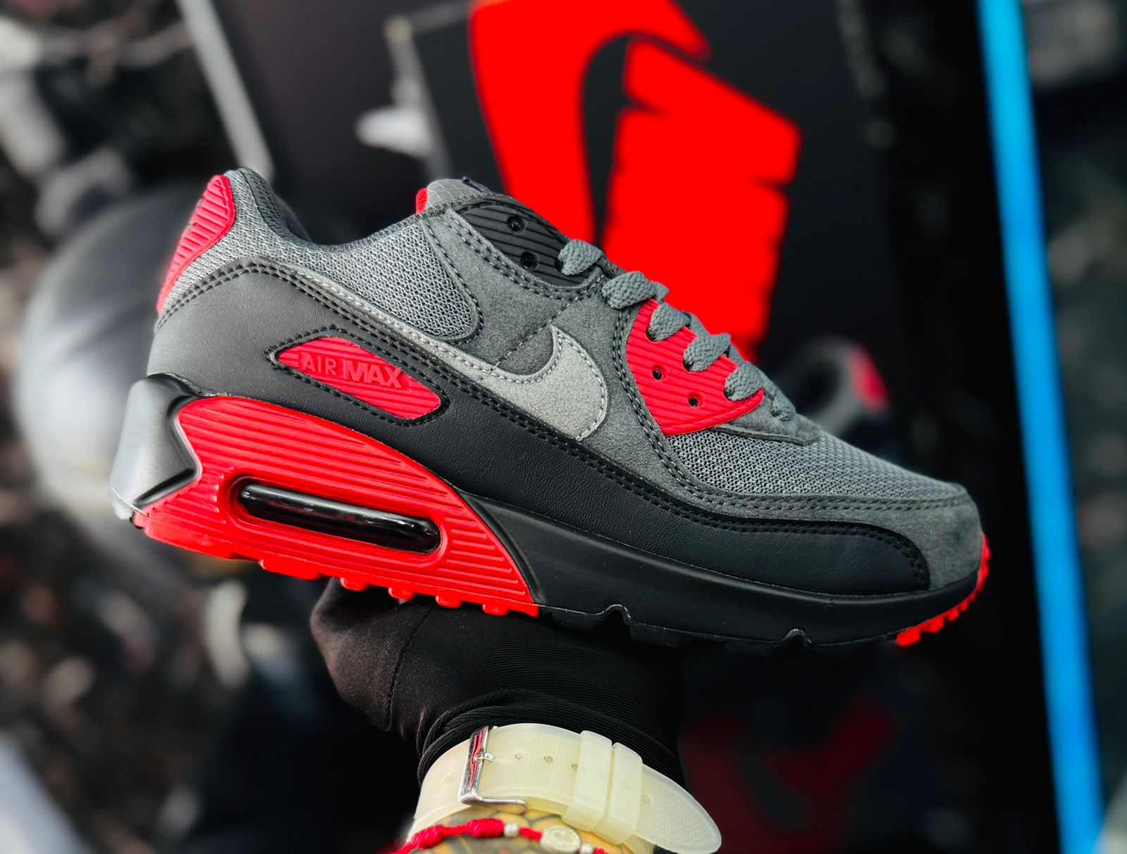 NIKE AIR MAX 90