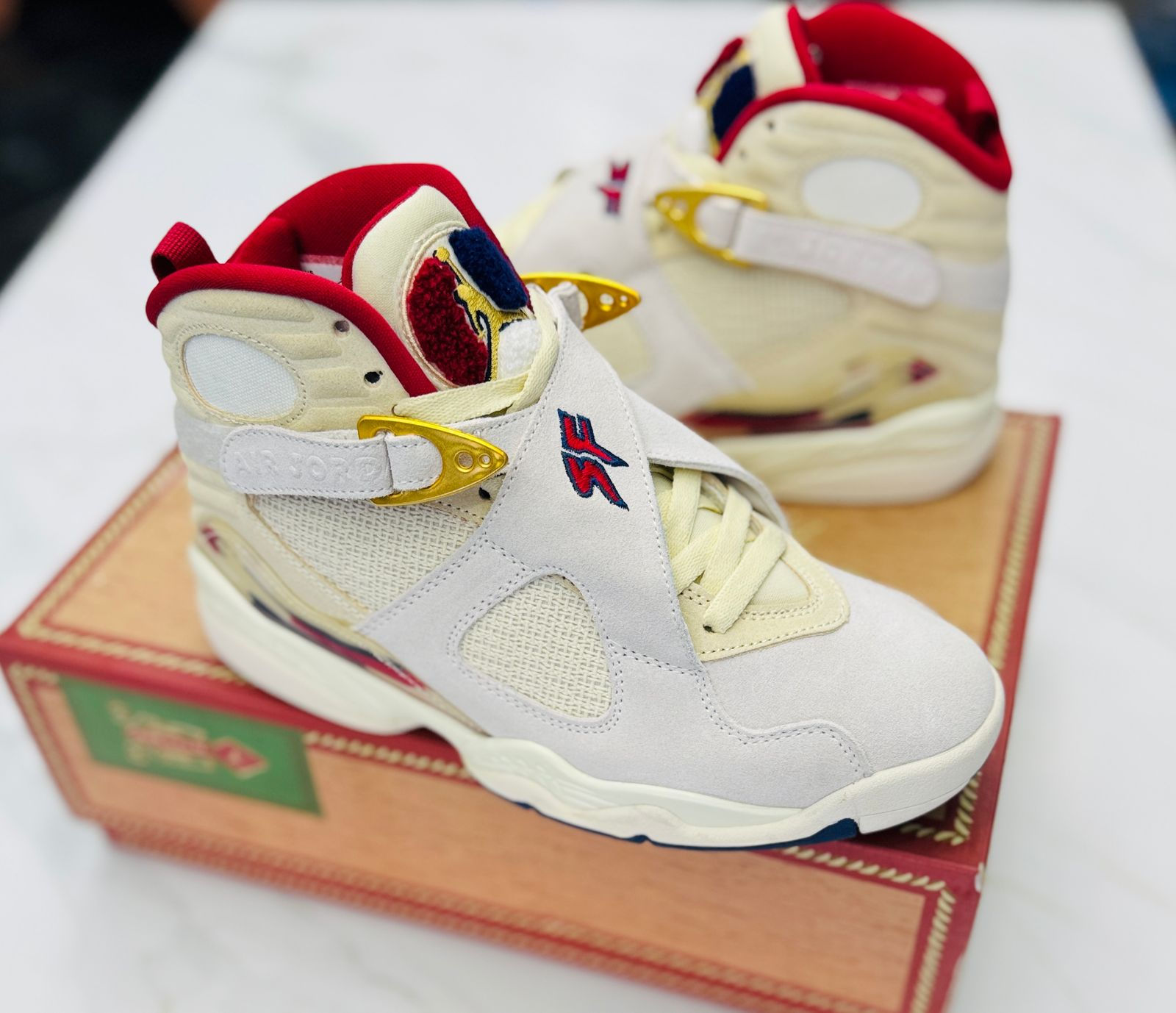 Air Jordan Retro 8 Diamond