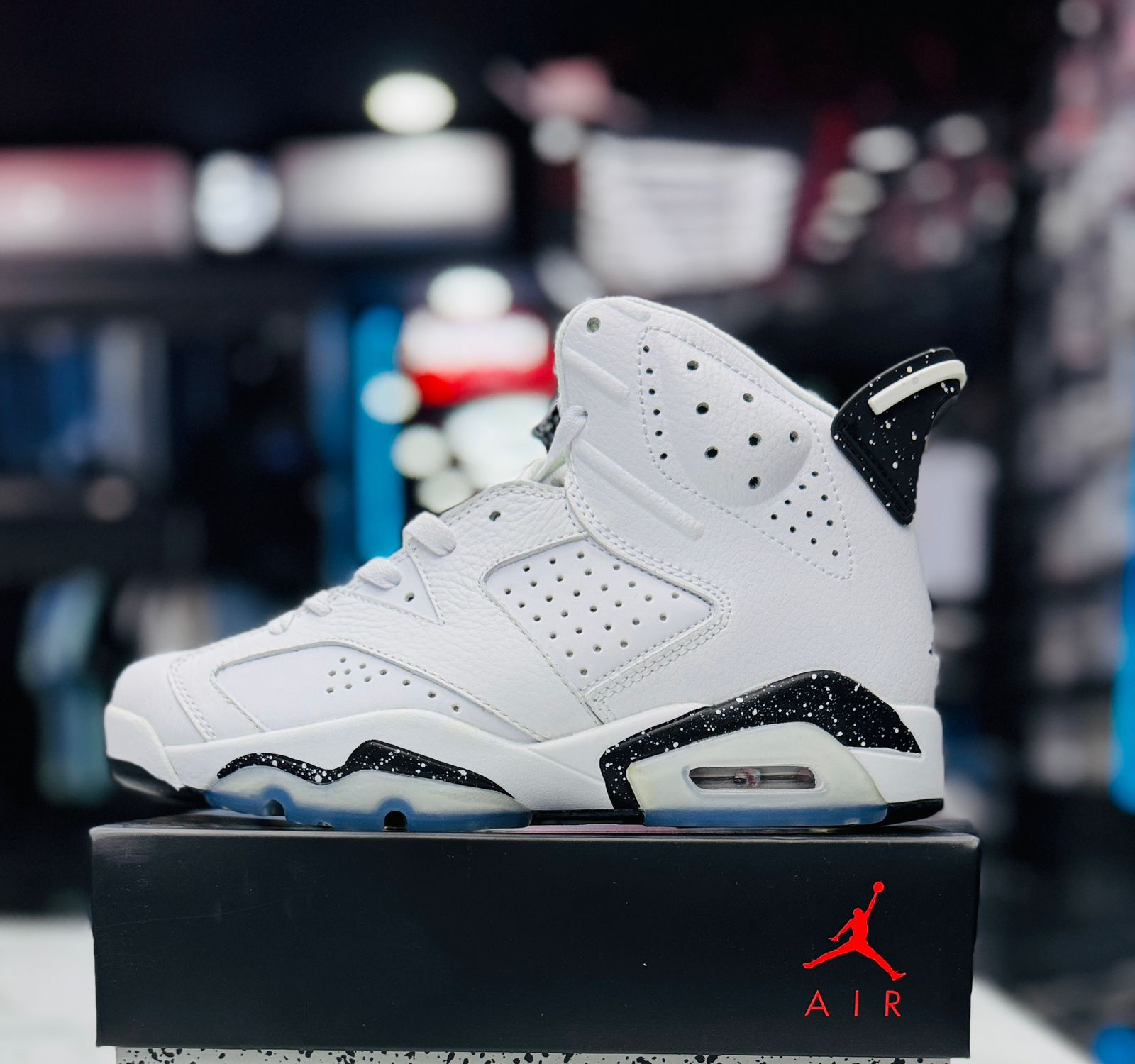 AIR JORDAN RETRO 6 OREO PK