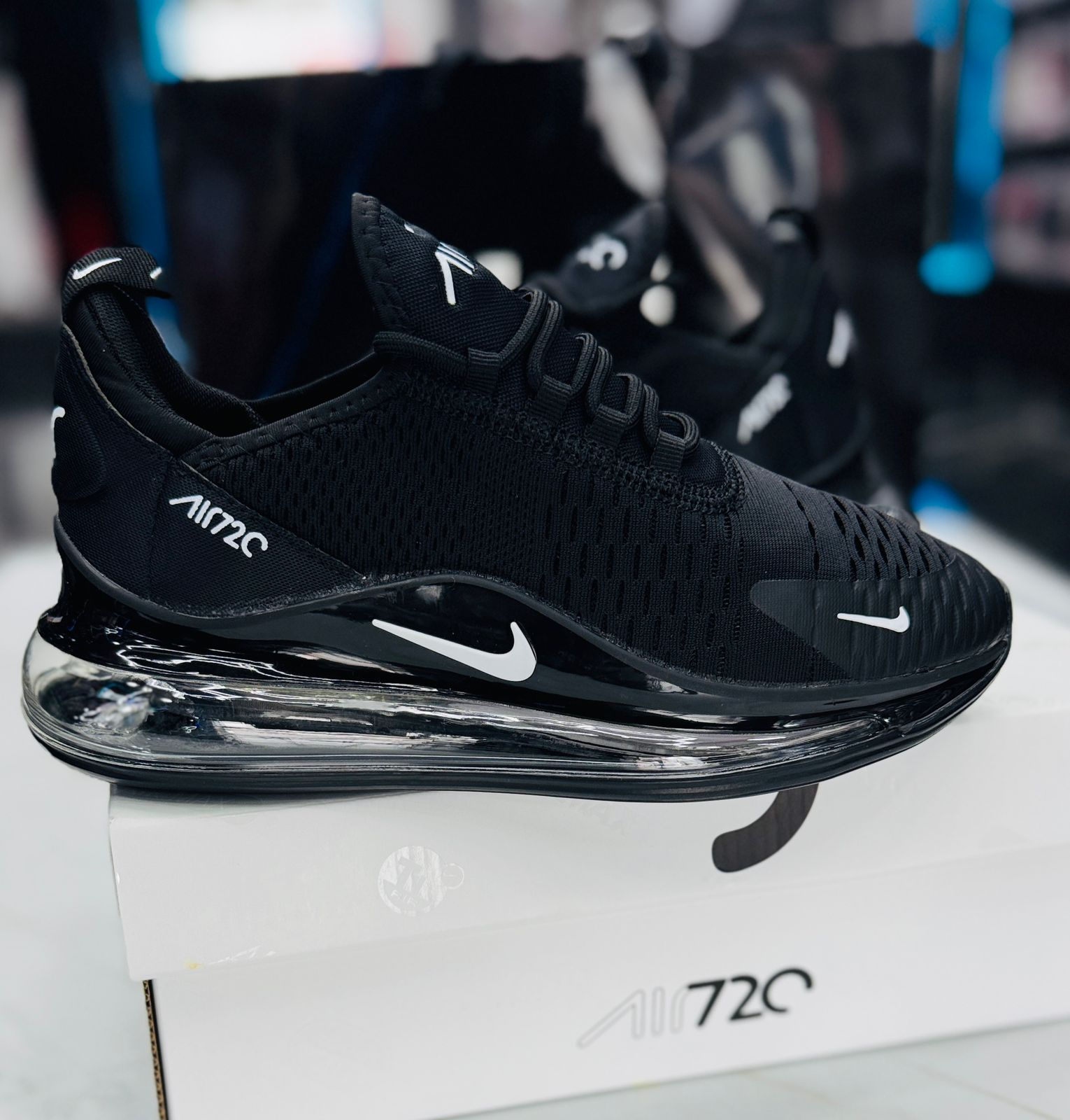 NIKE AIR MAX 720 WHITE AND BLACK