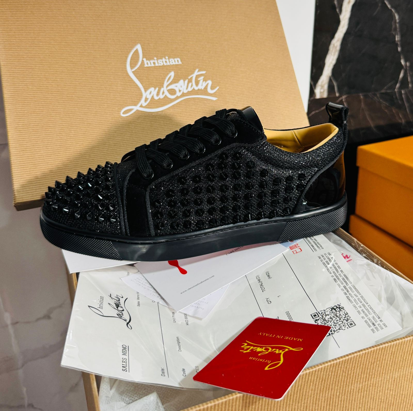 CRISTIAN LOUBOUTIN