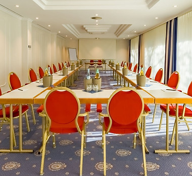Salon-Bach-Aspire-Oldenburg-1-min-1.jpg