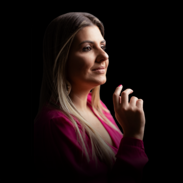 Leticia de Oliveira.png