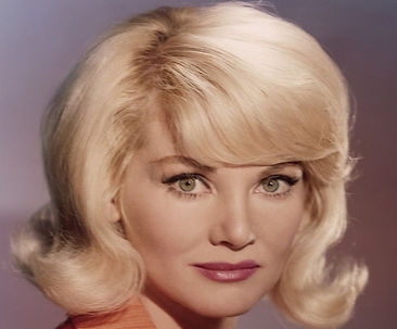 diane-cilento-1.jpg