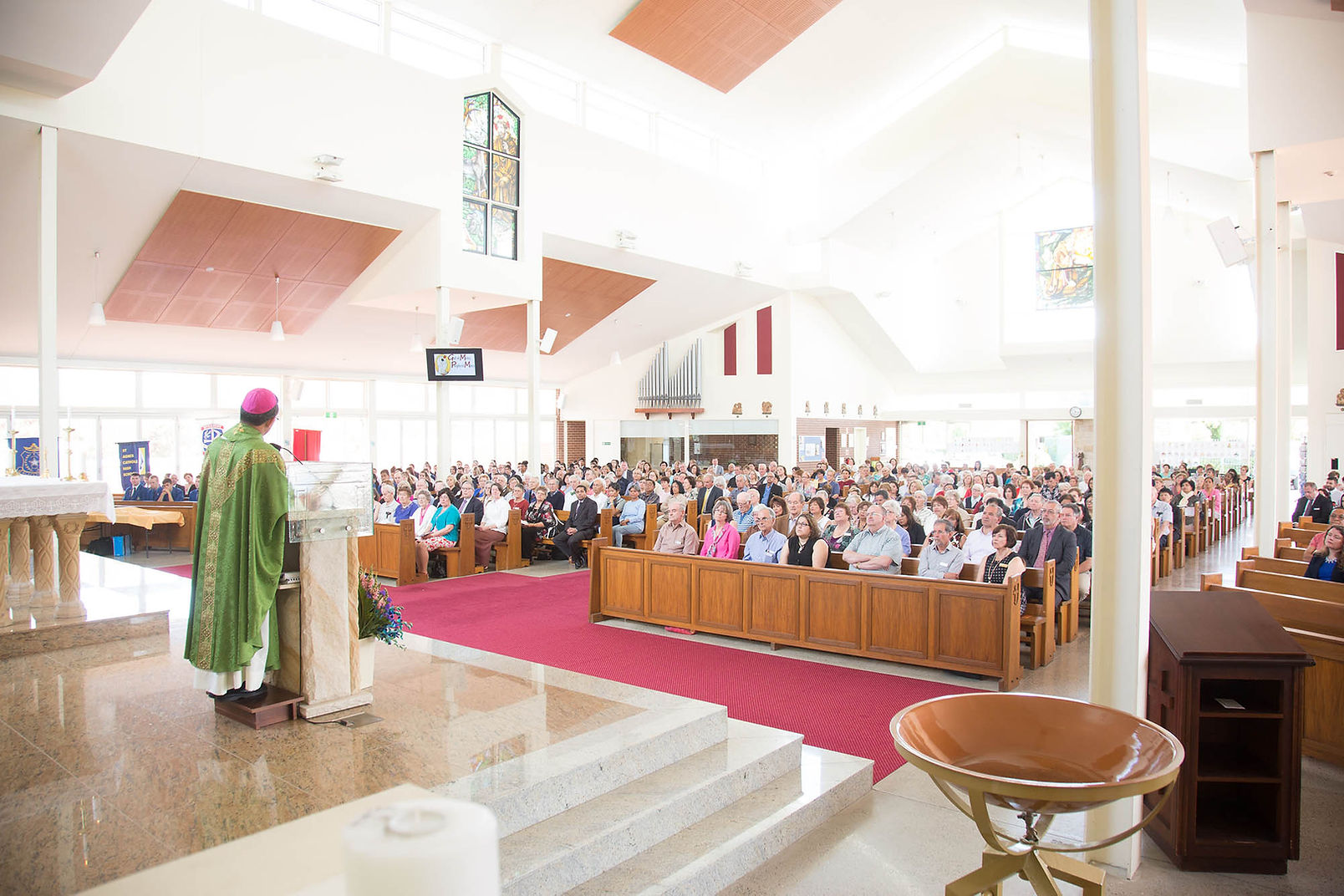 insideofchurch.jpg