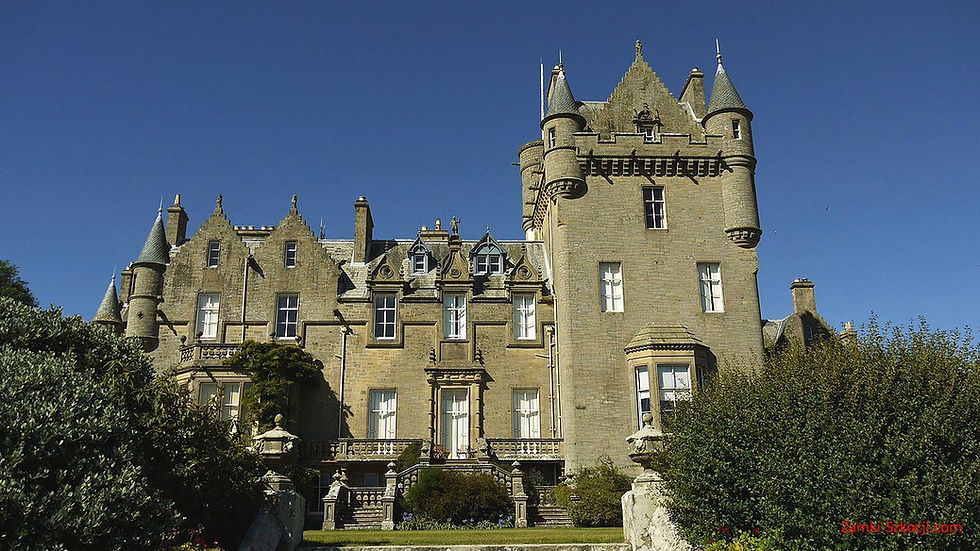 Lochinch-Castle.jpg