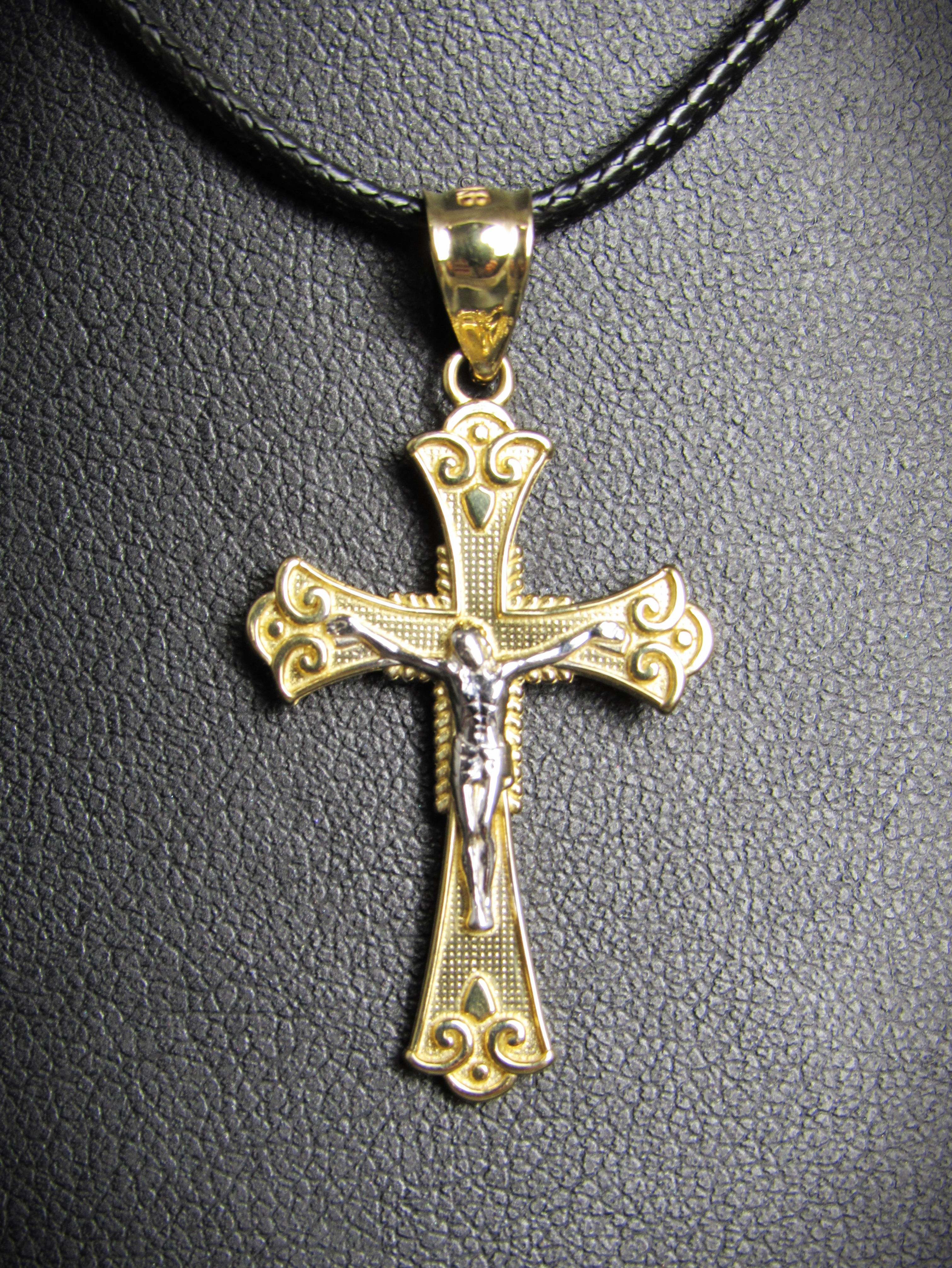 14KT Yellow Gold And White Gold Cross Pendant