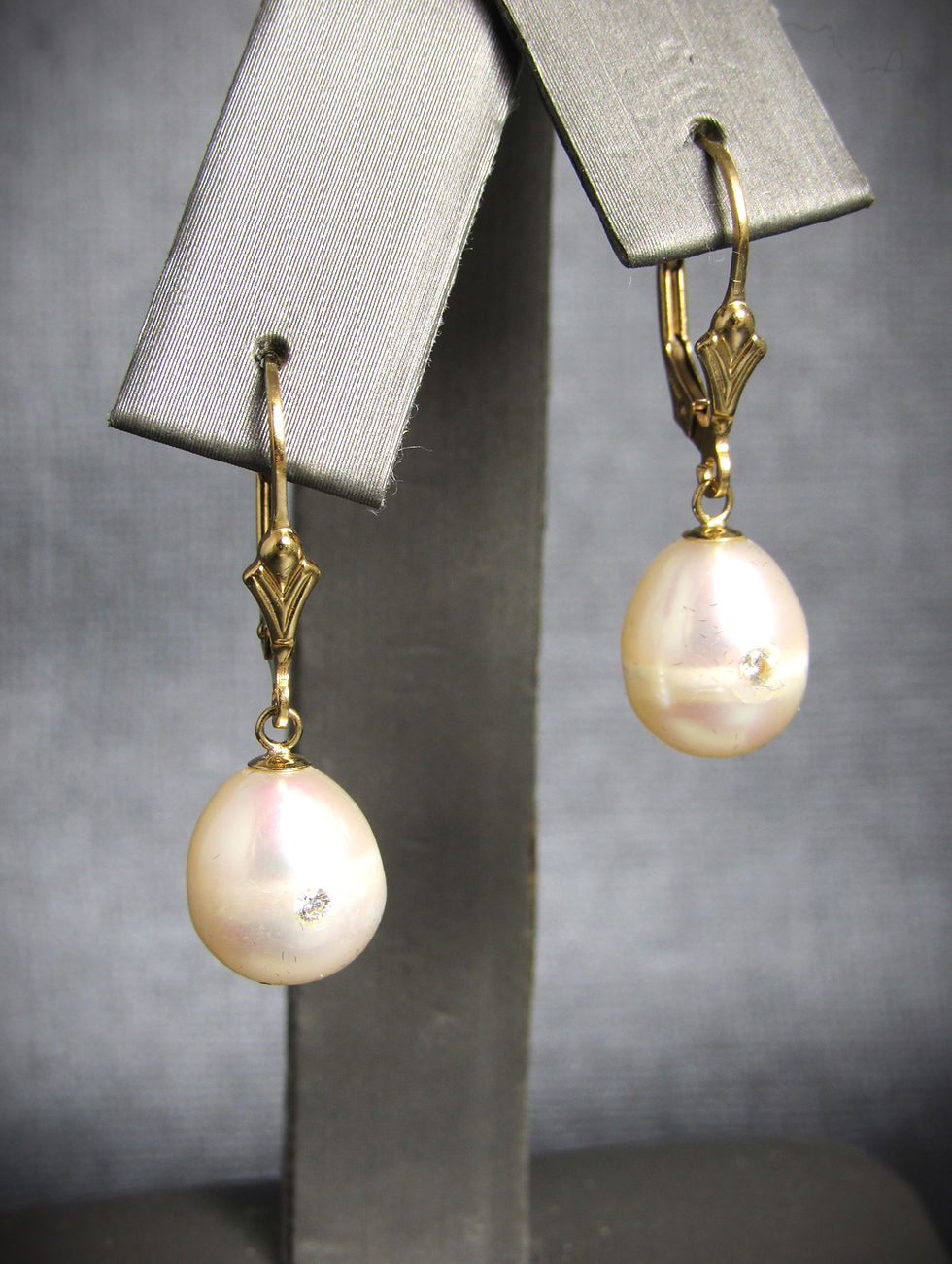 Thumbnail: 14KT Yellow Gold Pearl And Diamond Dangling Earrings