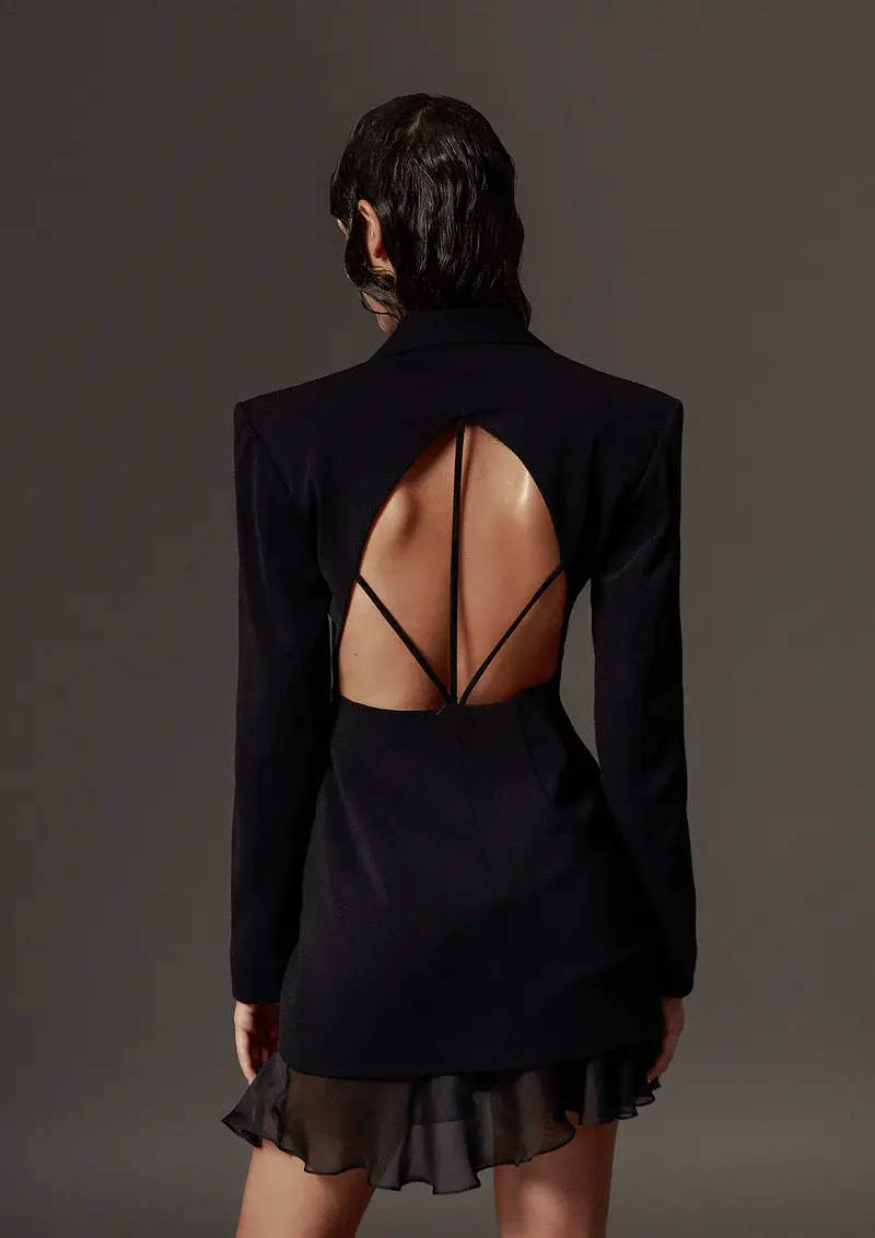 Thumbnail: Single-Breasted Cut-Out Blazer