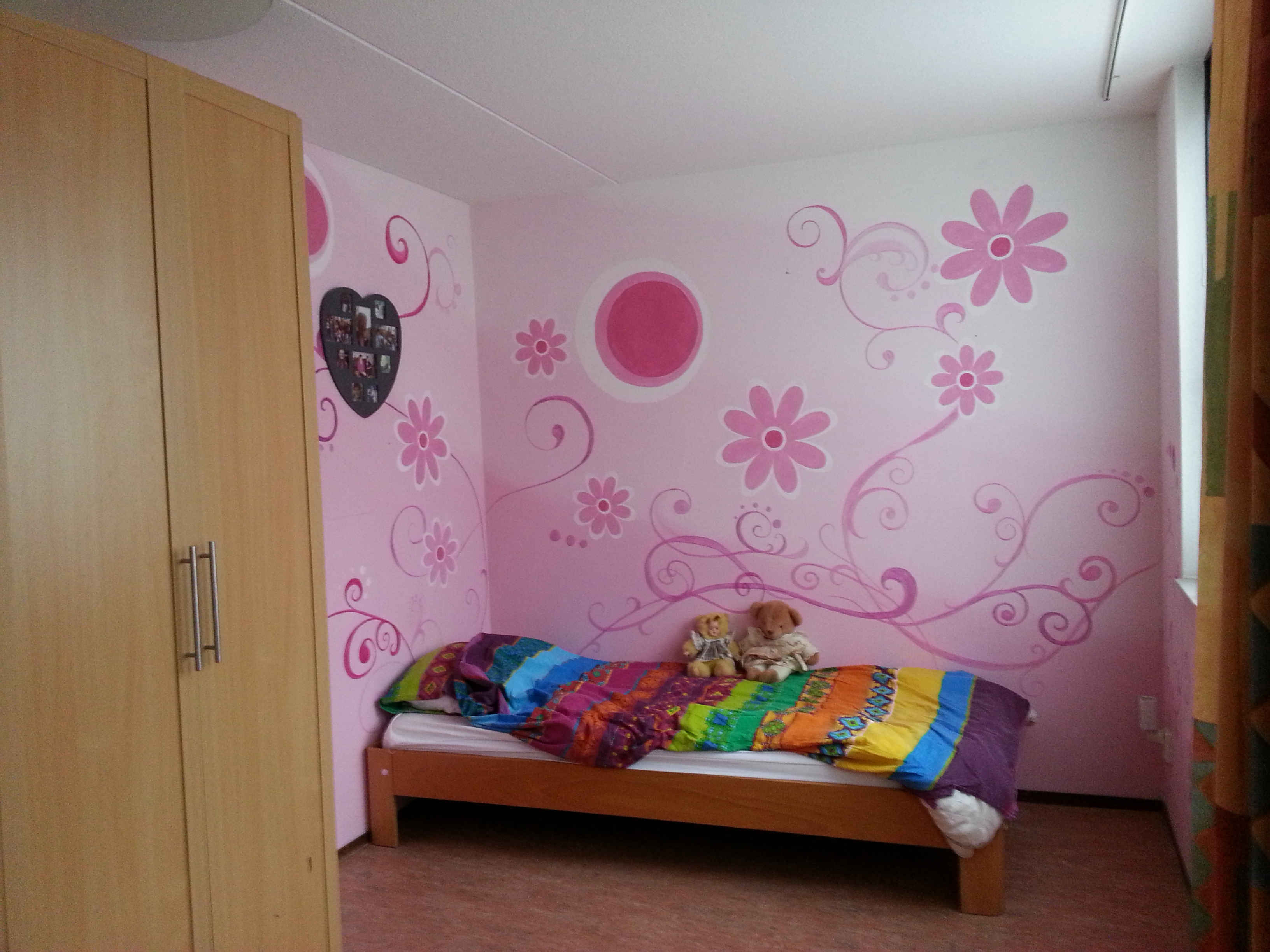 Happy pink