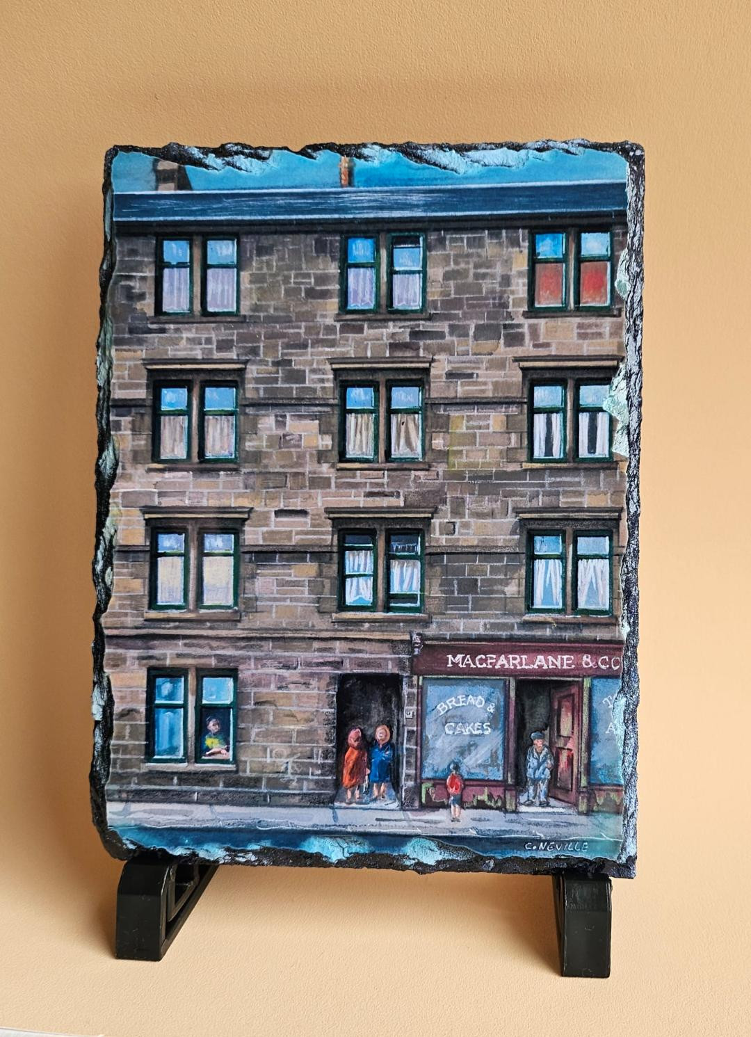 GIFT SLATE with stand Glasgow Backcourt with various