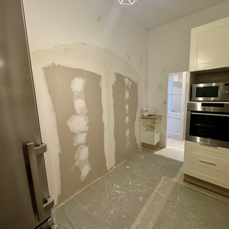 appartement en rénovation peinture à bourgoin-jallieu fait par eipr entreprise de peinture 
