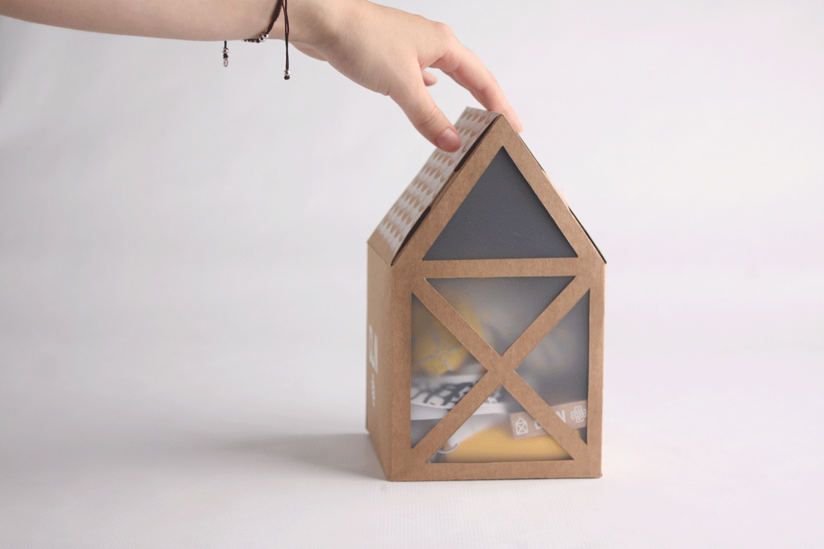 pillow-fight CLN22 nechi