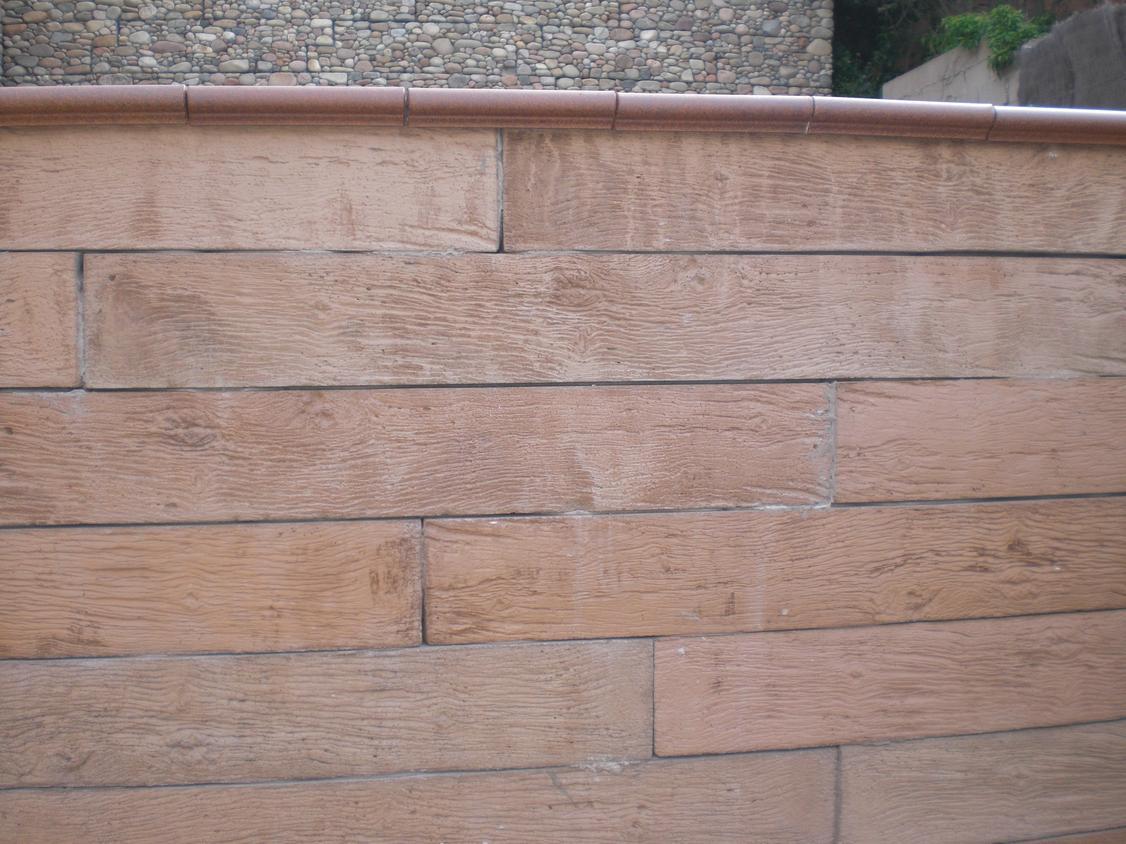 Muros de contención prefabricados rústicos con piedra natural