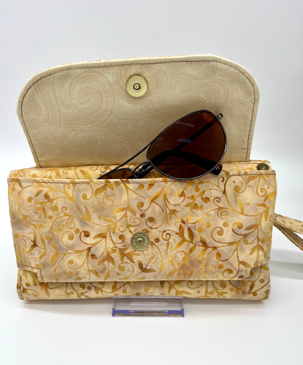 Thumbnail: Sunglasses fit easily