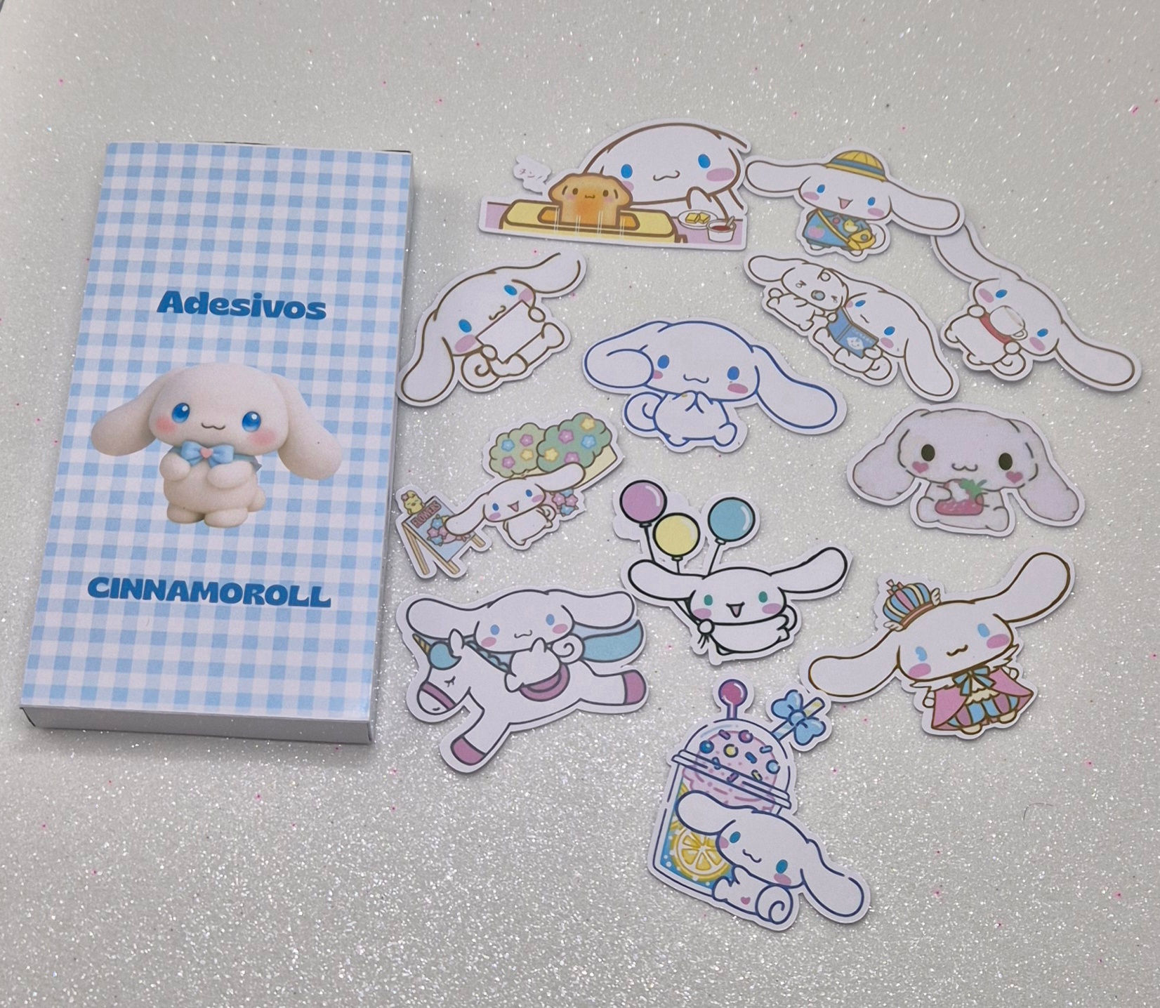 Kit 60 adesivos Cinnamoroll