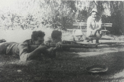 ืืืืจืื ืืชืืื ืื ืื ืฉืง, 1955