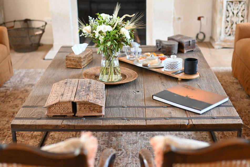 רהיטים בהתאמה אישית, שולחן סלון עתיק, שולחן אלון עתיק