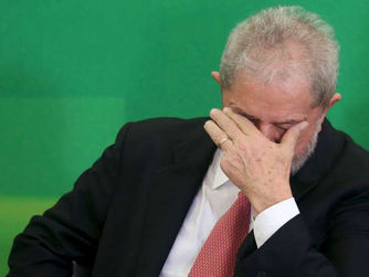 Moro manda Presidência avaliar 'tralhas' de Lula