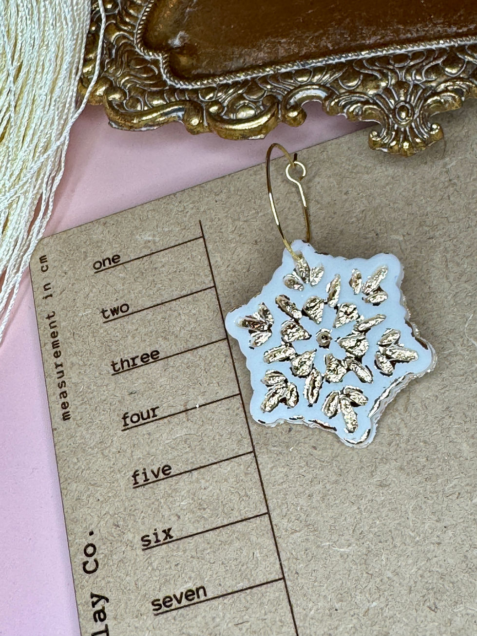 5 cms height