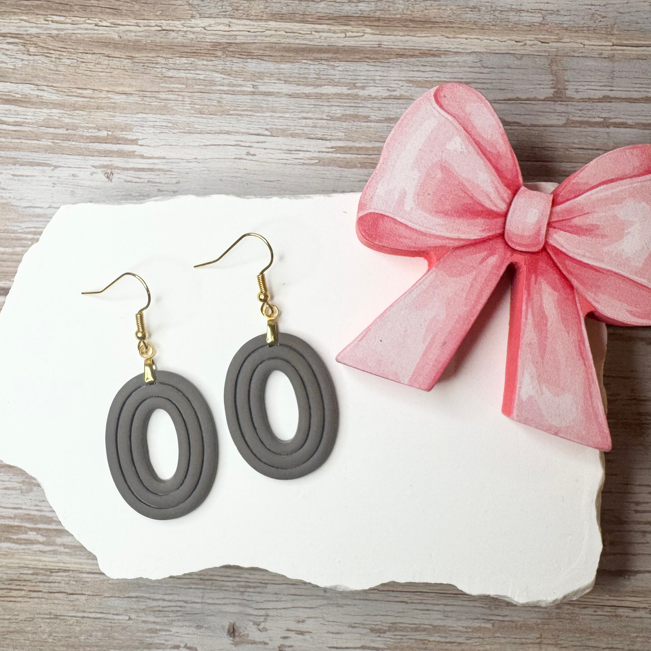 Nora - Sculpted Oval Polymer Clay Earrings (Stone)