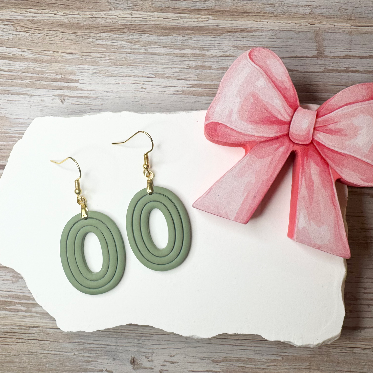Nora - Sculpted Oval Polymer Clay Earrings (Moss)