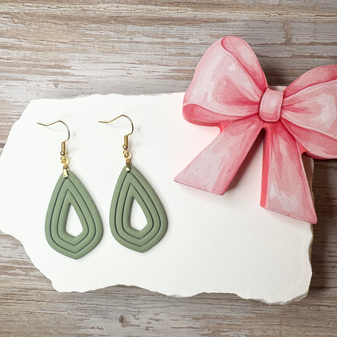 Hazel - Sculpted Fancy Tear Drop Polymer Clay Earrings (Moss)