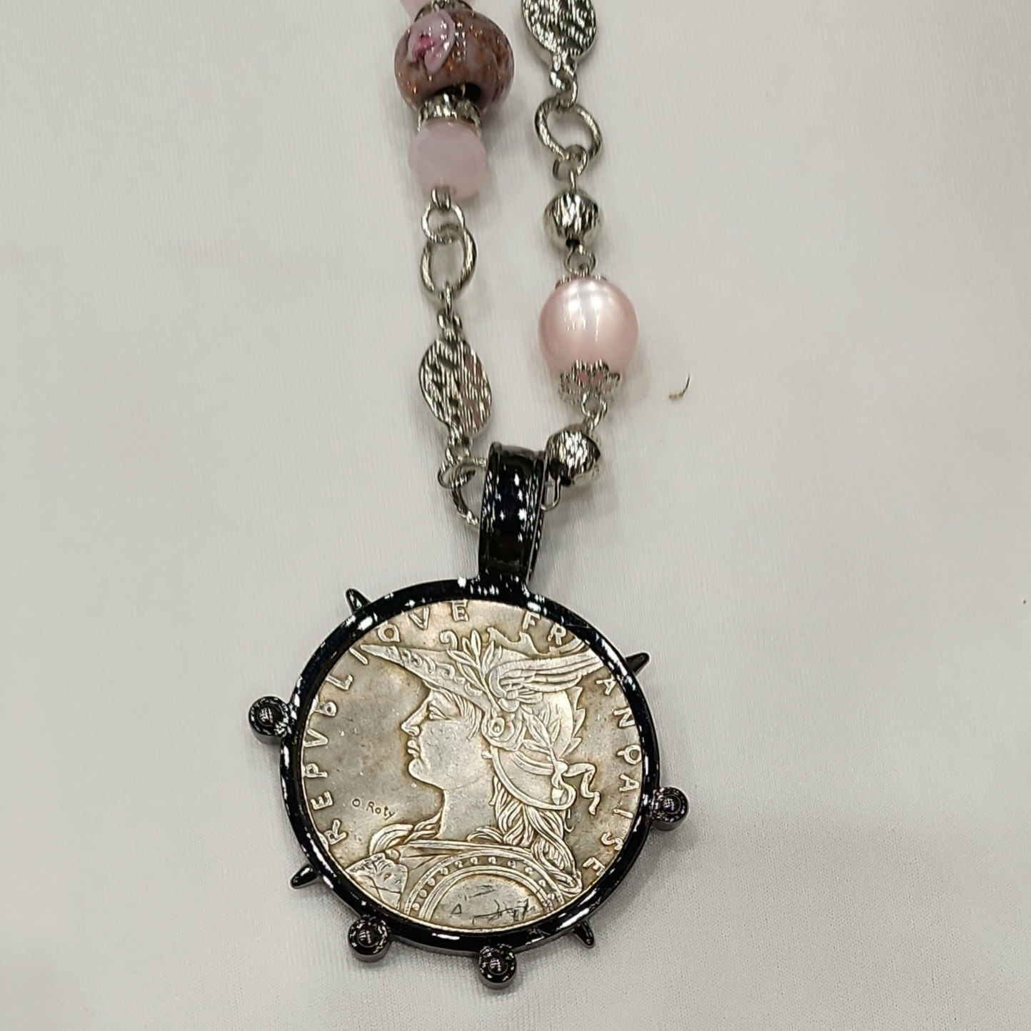 #72 34" Pink/Silver Pendant Necklace 