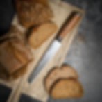 Das Brotmesser aus der Messerserie Suru von Paul Wirths.