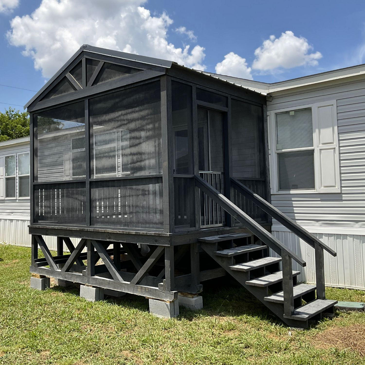 10x12 stained gable roof screened porch for mobile homes in Texas