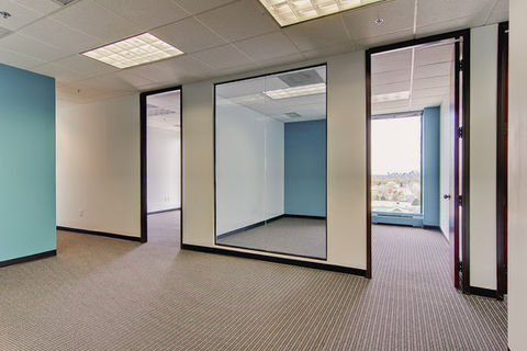 Vacant Suite 830 Chase copy.jpg