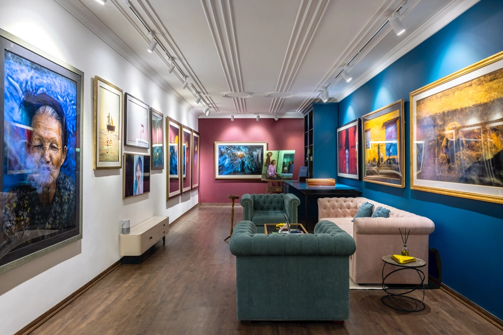 Art Spaces & Galleries