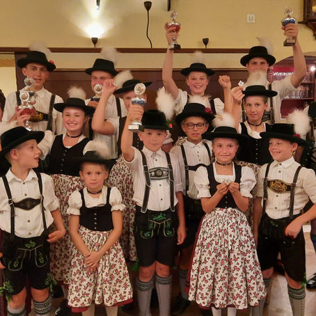 Nachwuchstrachtler wetteifern um die besten Plätze