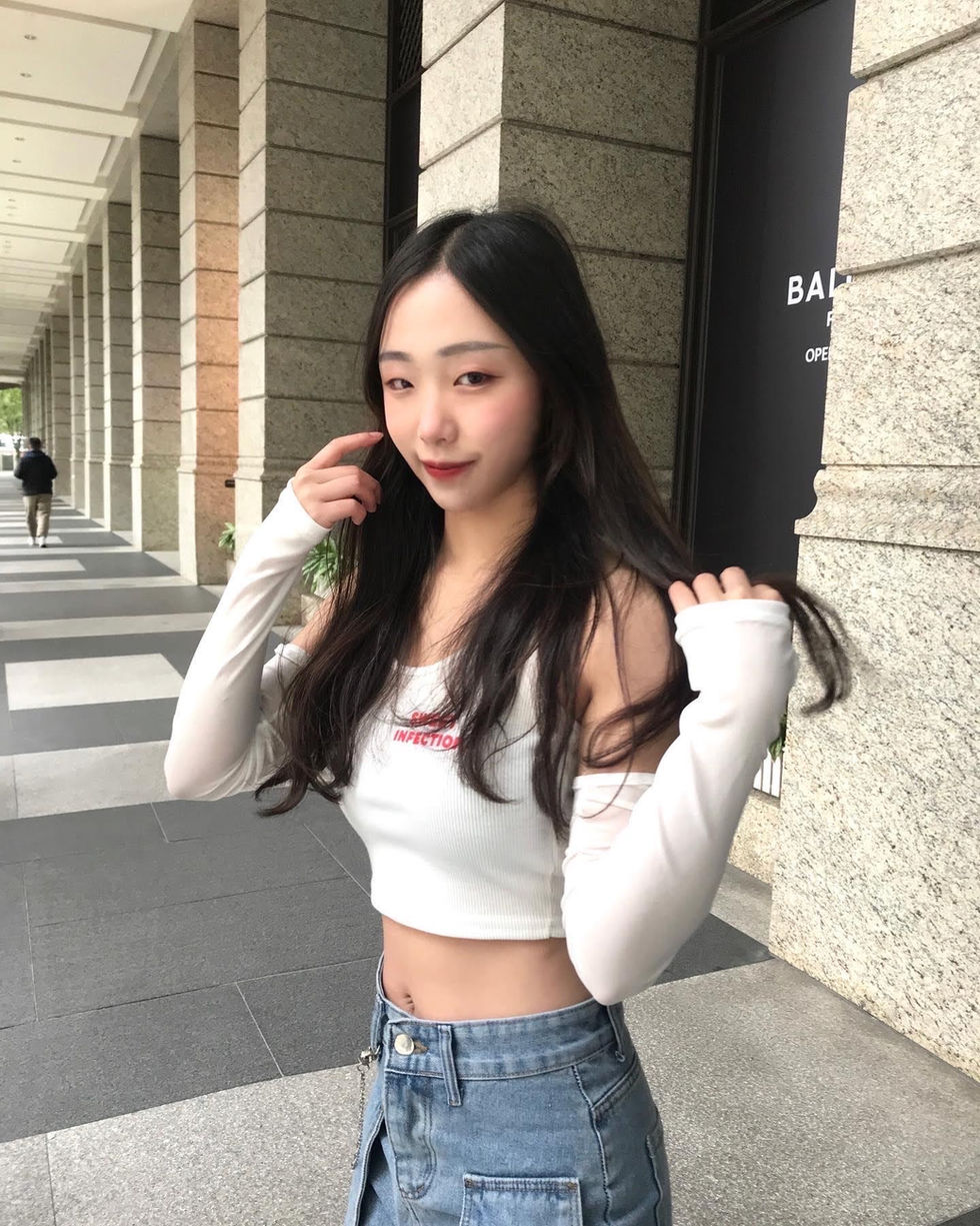 560ECCAD-07DB-48AF-BA35-DC5237A9BF2D_Original