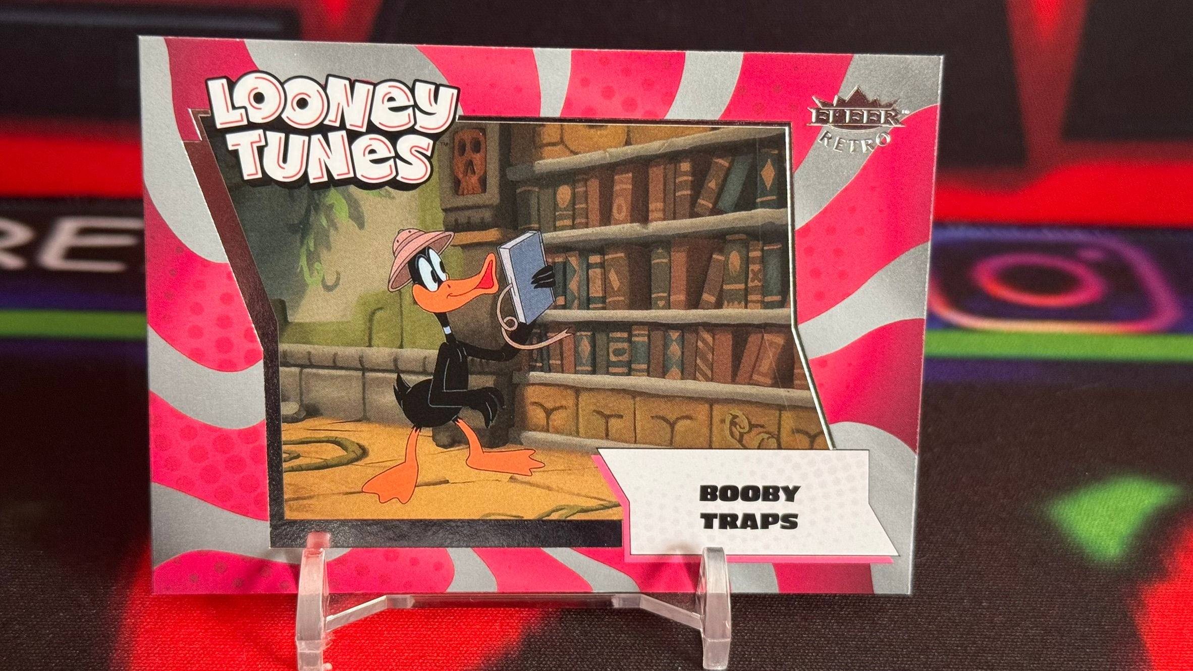 2024 Fleer Retro Looney Tunes - Daffy Duck #77